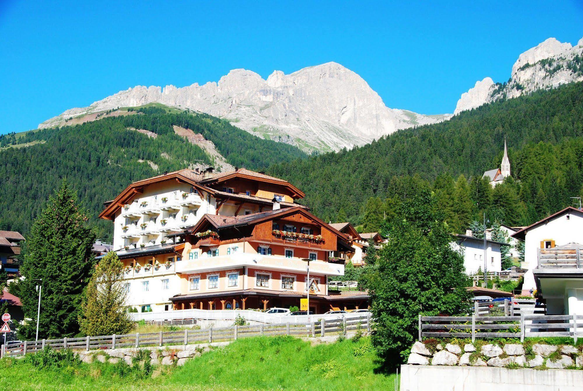Dolasilla Park Hotel Vigo di Fassa Exterior photo